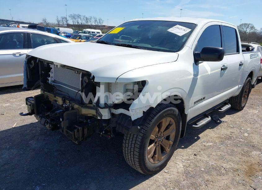 Photo 2 of 2024 Nissan Titan SV 4X4 (VIN 1N6AA1EDXRN113731)