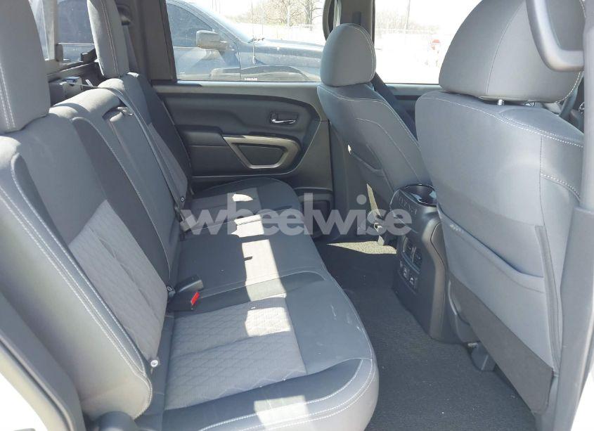 Photo 8 of 2024 Nissan Titan SV 4X4 (VIN 1N6AA1EDXRN113731)