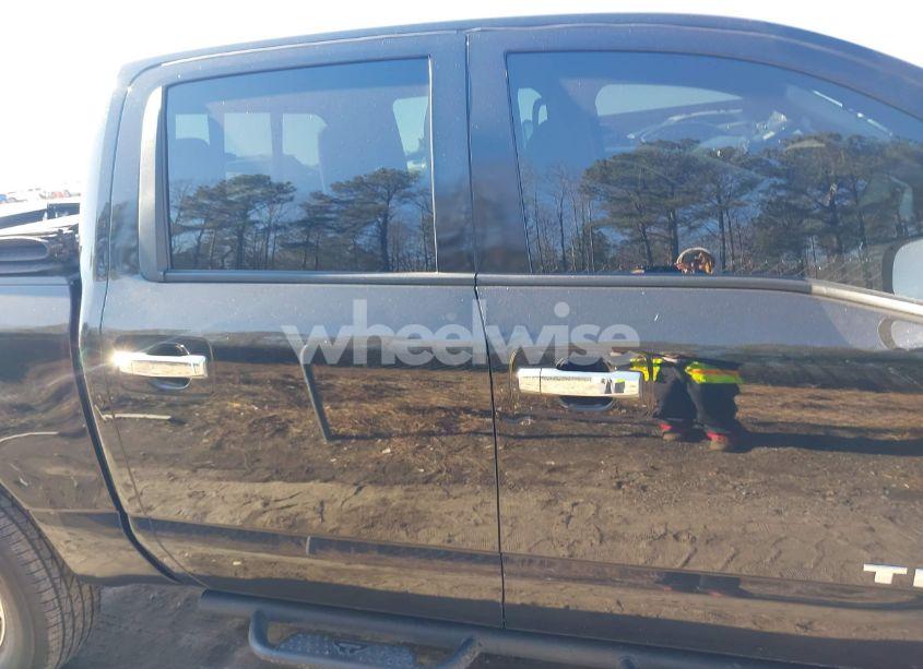 Photo 14 of 2021 Nissan Titan SV 4X2 (VIN 1N6AA1EE4MN528044)