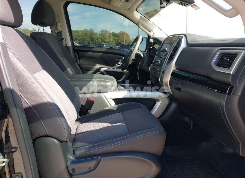 Photo 5 of 2020 Nissan Titan SV 4X2 (VIN 1N6AA1EF0LN507232)