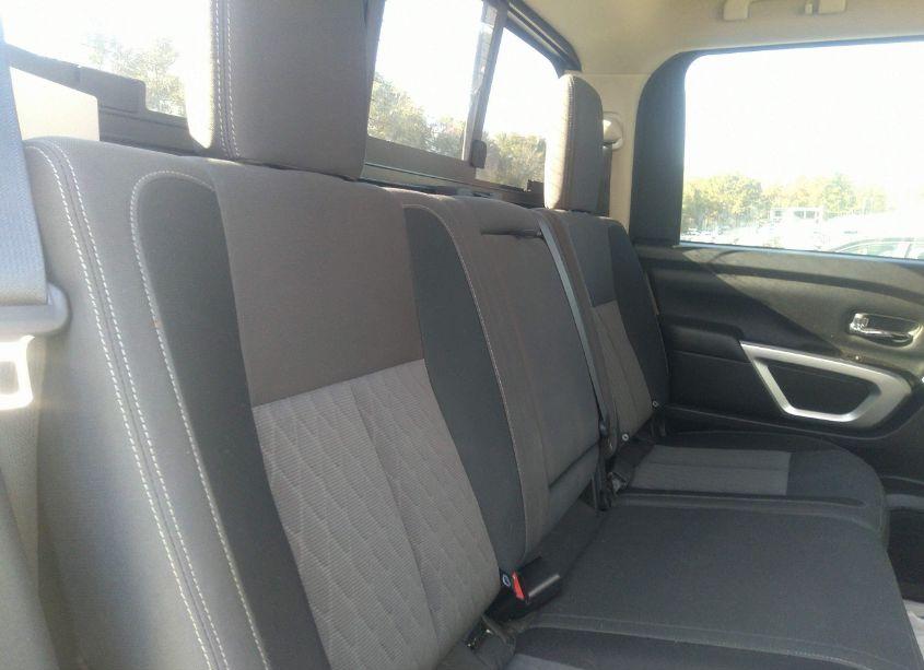 Photo 8 of 2020 Nissan Titan SV 4X2 (VIN 1N6AA1EF2LN505322)