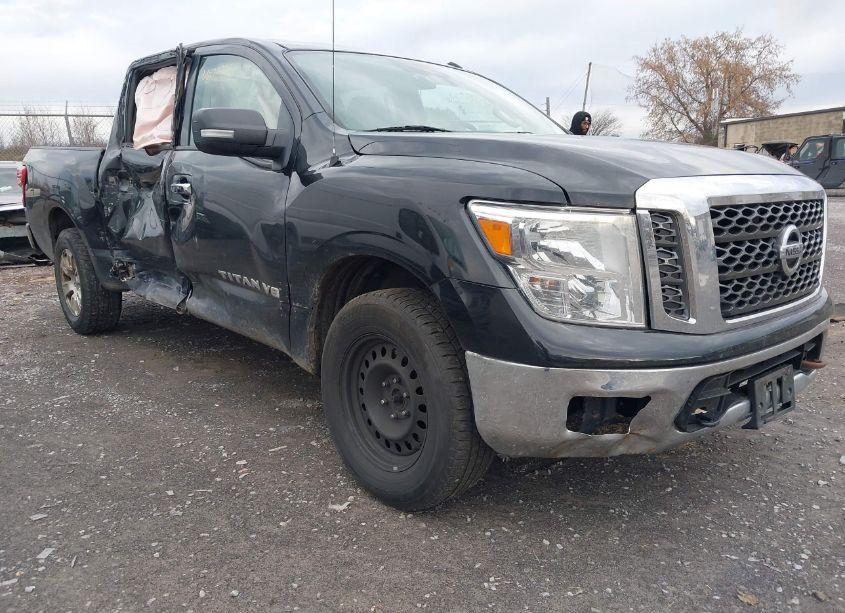 2018 Nissan Titan SV (VIN 1N6AA1EJ0JN501822) main photo