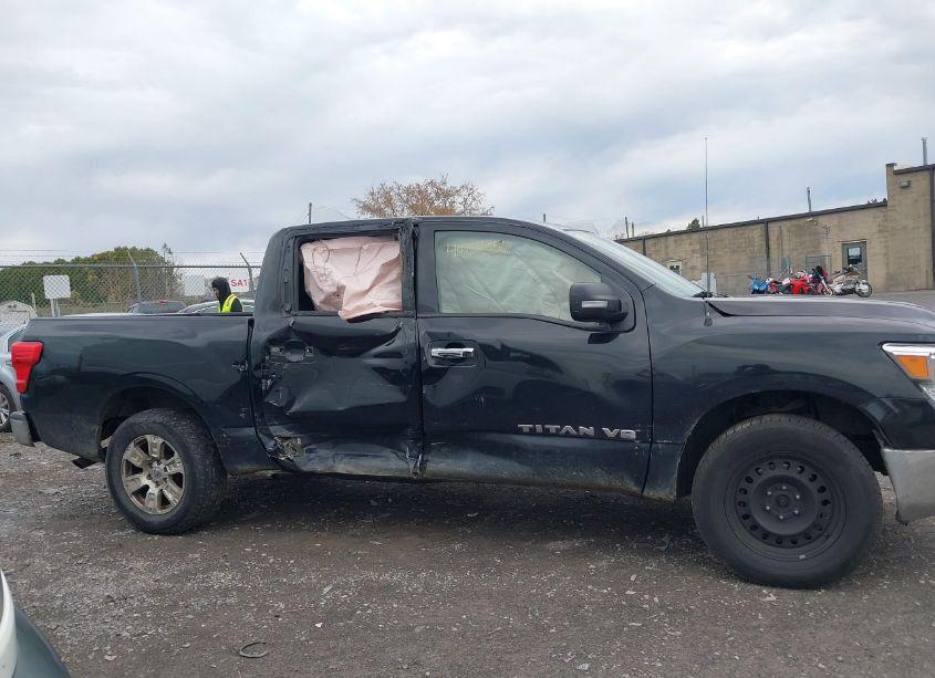 Photo 13 of 2018 Nissan Titan SV (VIN 1N6AA1EJ0JN501822)