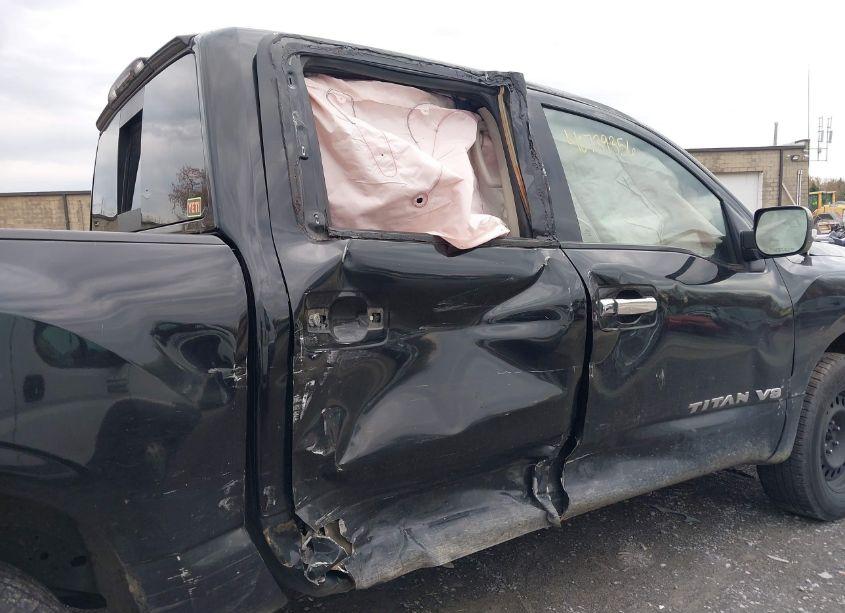 Photo 6 of 2018 Nissan Titan SV (VIN 1N6AA1EJ0JN501822)