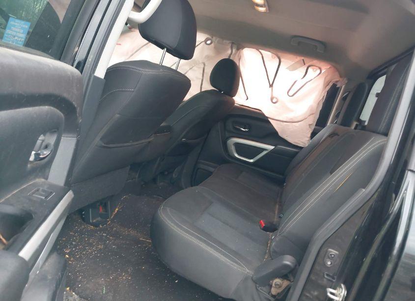 Photo 8 of 2018 Nissan Titan SV (VIN 1N6AA1EJ0JN501822)