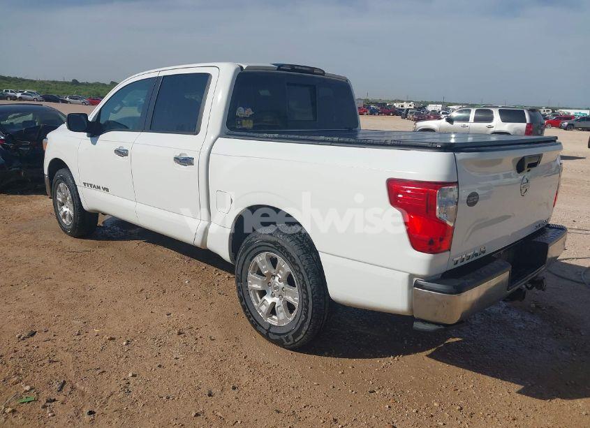 Photo 3 of 2018 Nissan Titan SV (VIN 1N6AA1EJ3JN547385)