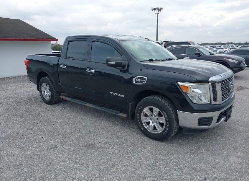 2017 Nissan Titan SV (VIN 1N6AA1EJ4HN571219) main photo