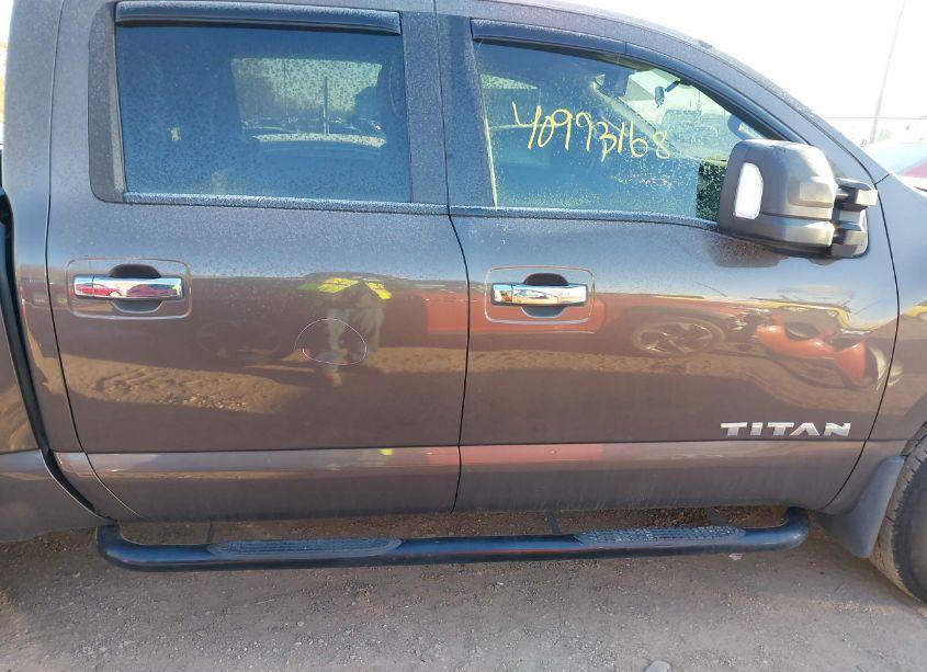 Photo 13 of 2017 Nissan Titan SV (VIN 1N6AA1EJ5HN544420)