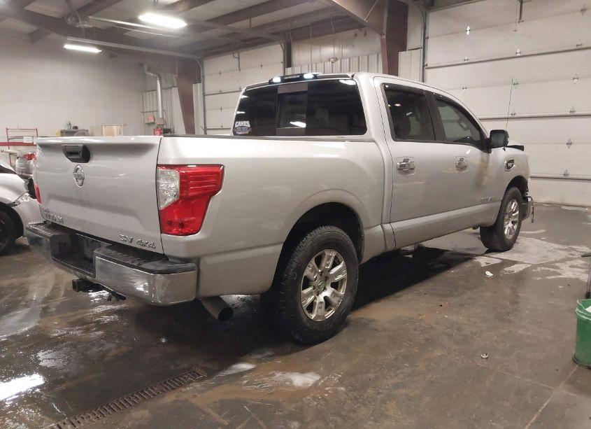 Photo 4 of 2017 Nissan Titan SV (VIN 1N6AA1EJ7HN543981)