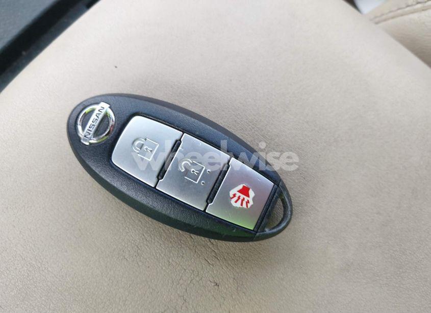 Photo 11 of 2017 Nissan Titan PLATINUM RESERVE/PRO-4X/S/SL/SV (VIN 1N6AA1EJ8HN520774)