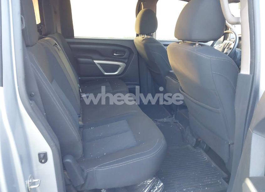 Photo 8 of 2017 Nissan Titan PLATINUM RESERVE/PRO-4X/S/SL/SV (VIN 1N6AA1EJ8HN520774)