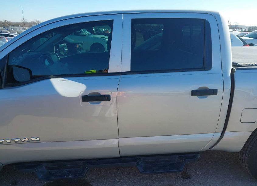 Photo 14 of 2017 Nissan Titan S (VIN 1N6AA1EK0HN528571)