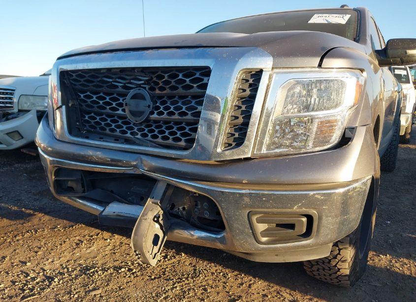 Photo 6 of 2017 Nissan Titan SV (VIN 1N6AA1EK0HN566317)