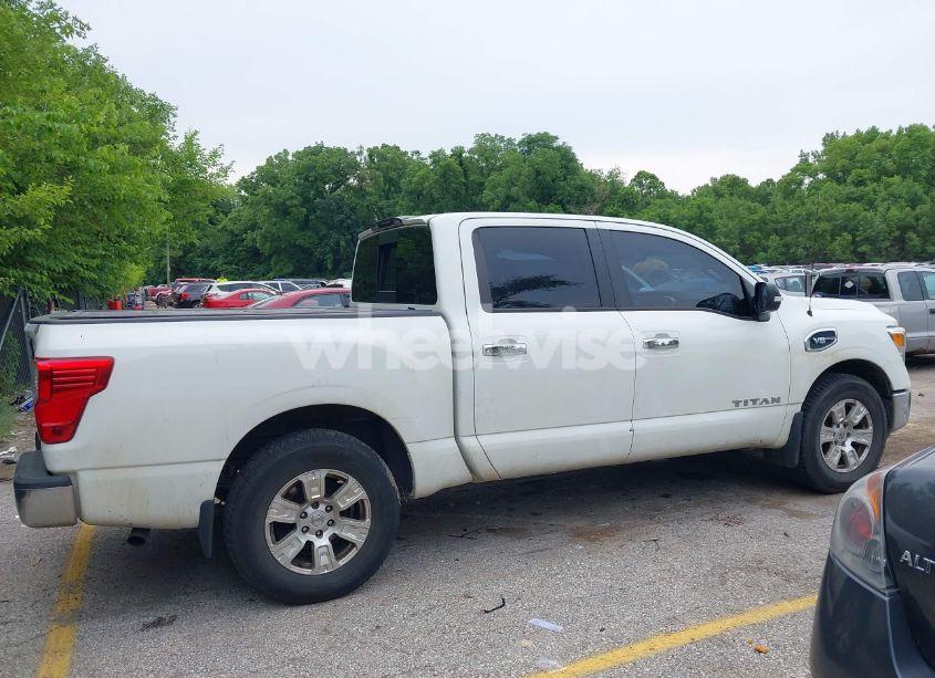 Photo 13 of 2017 Nissan Titan SV (VIN 1N6AA1EK1HN533195)