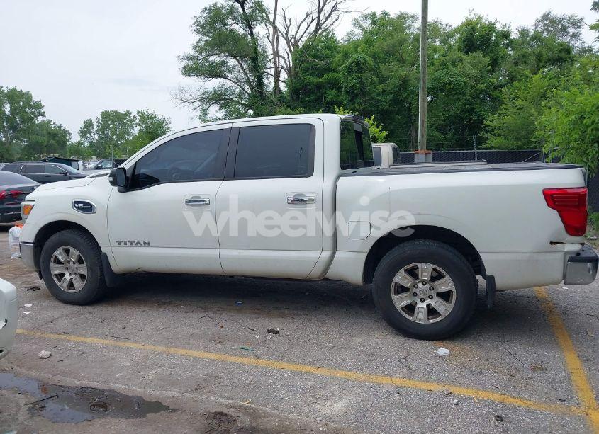 Photo 14 of 2017 Nissan Titan SV (VIN 1N6AA1EK1HN533195)