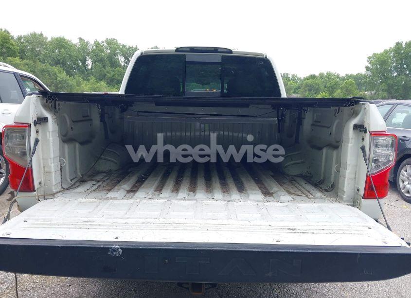 Photo 17 of 2017 Nissan Titan SV (VIN 1N6AA1EK1HN533195)