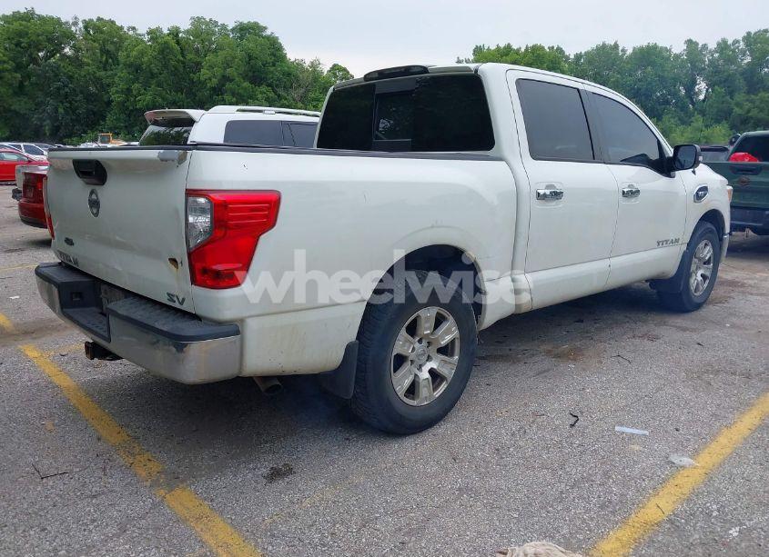 Photo 4 of 2017 Nissan Titan SV (VIN 1N6AA1EK1HN533195)