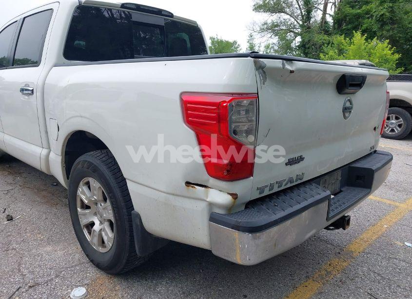 Photo 6 of 2017 Nissan Titan SV (VIN 1N6AA1EK1HN533195)