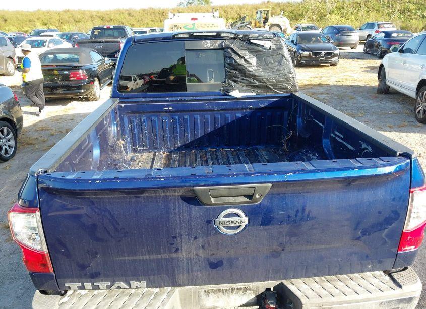 Photo 16 of 2017 Nissan Titan SV (VIN 1N6AA1EK3HN504264)