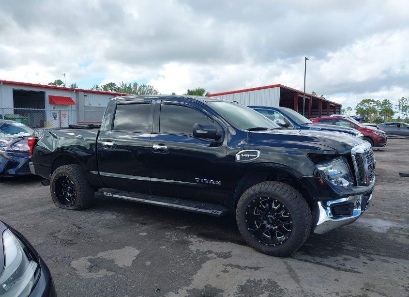 Photo 13 of 2017 Nissan Titan SV (VIN 1N6AA1EK5HN554275)
