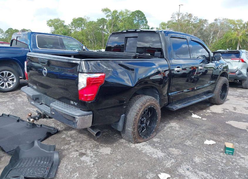 Photo 4 of 2017 Nissan Titan SV (VIN 1N6AA1EK5HN554275)
