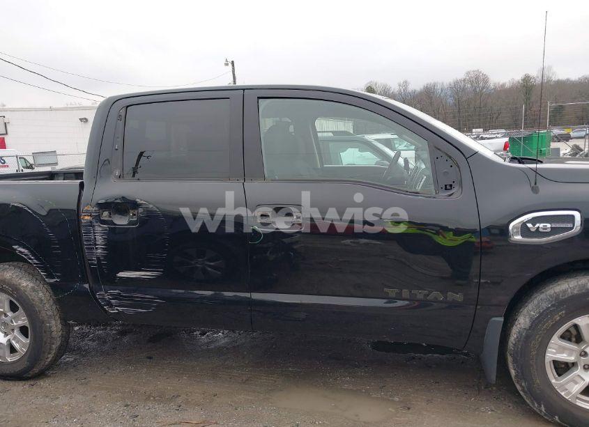 Photo 13 of 2017 Nissan Titan SV (VIN 1N6AA1EK6HN544788)