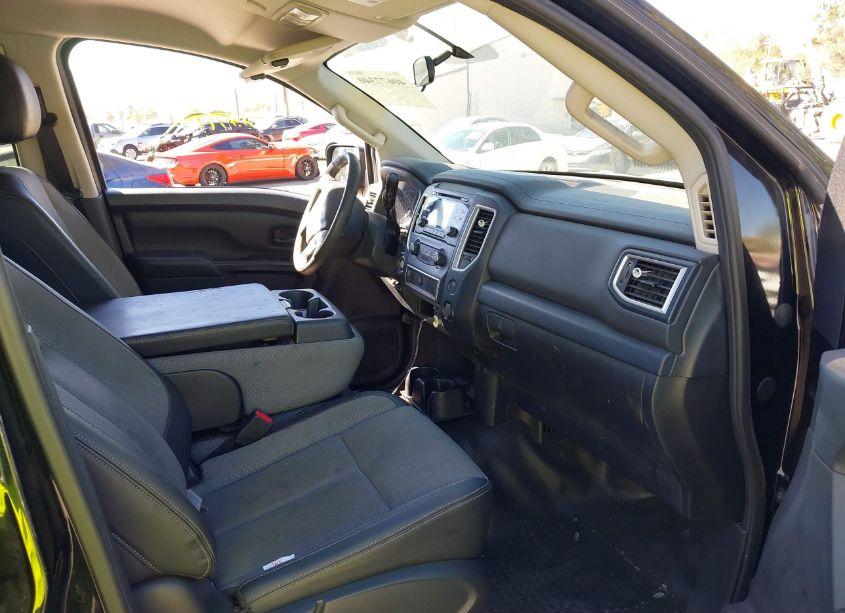 Photo 5 of 2017 Nissan Titan S (VIN 1N6AA1EK6HN571926)