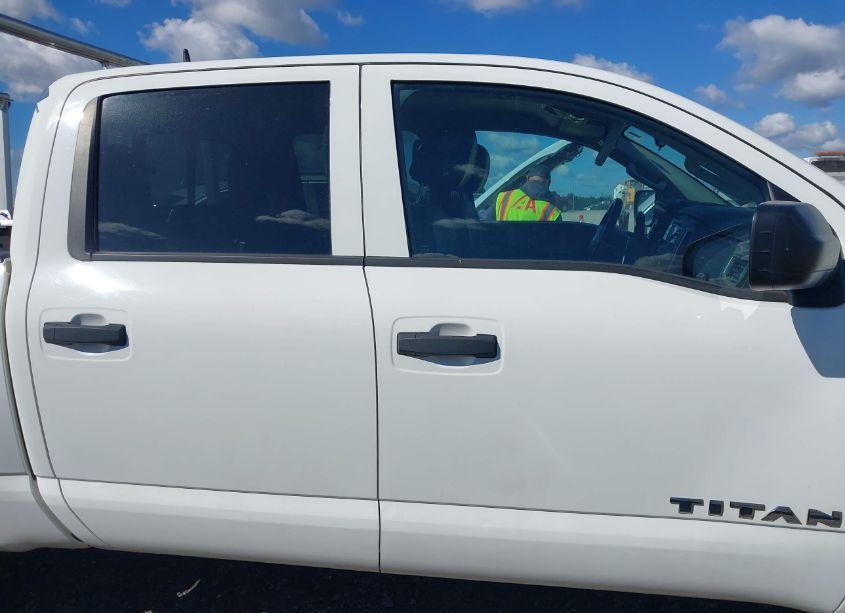 Photo 13 of 2018 Nissan Titan S (VIN 1N6AA1EK6JN544036)