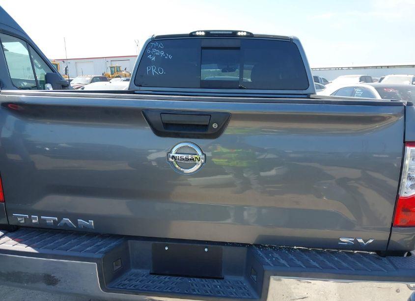 Photo 16 of 2017 Nissan Titan SV (VIN 1N6AA1EK7HN531029)