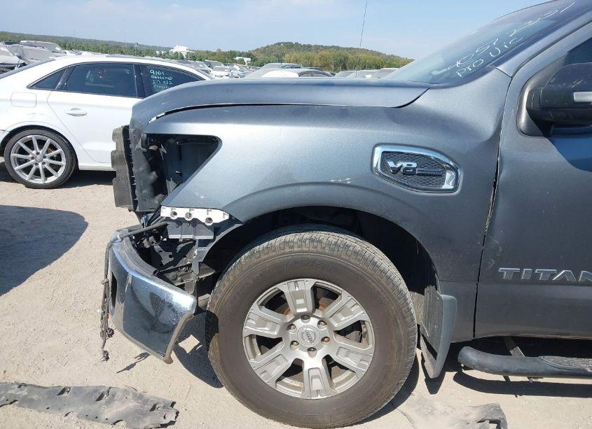 Photo 6 of 2017 Nissan Titan SV (VIN 1N6AA1EK7HN531029)