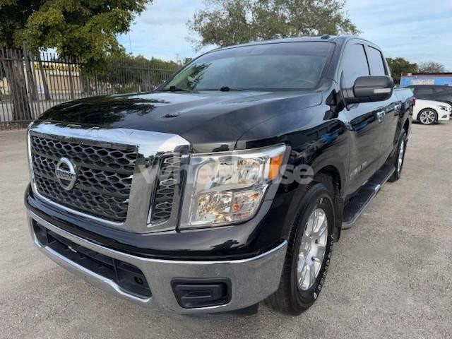 Photo 2 of 2018 NISSAN TITAN S (VIN 1N6AA1EK7JN542912)