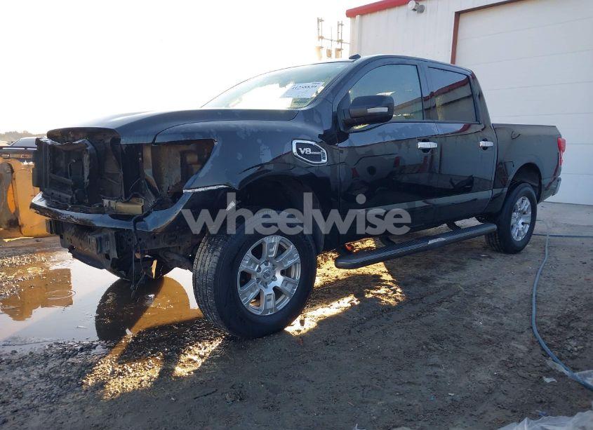 Photo 2 of 2017 Nissan Titan SV (VIN 1N6AA1EK9HN558913)