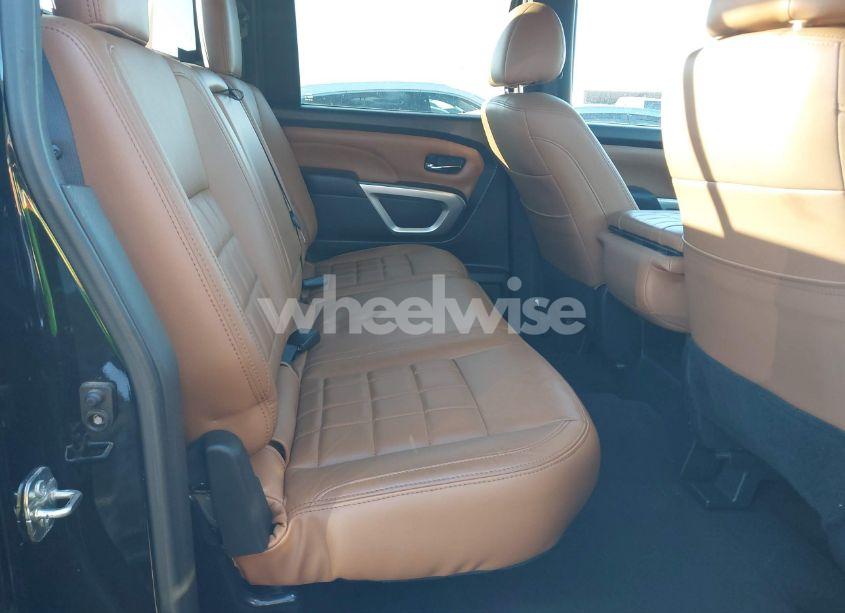 Photo 8 of 2017 Nissan Titan SV (VIN 1N6AA1EK9HN558913)