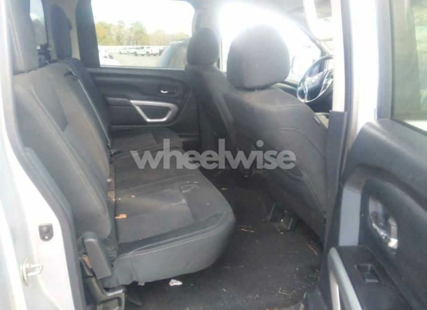 Photo 8 of 2019 Nissan Titan SV (VIN 1N6AA1EKXKN516970)