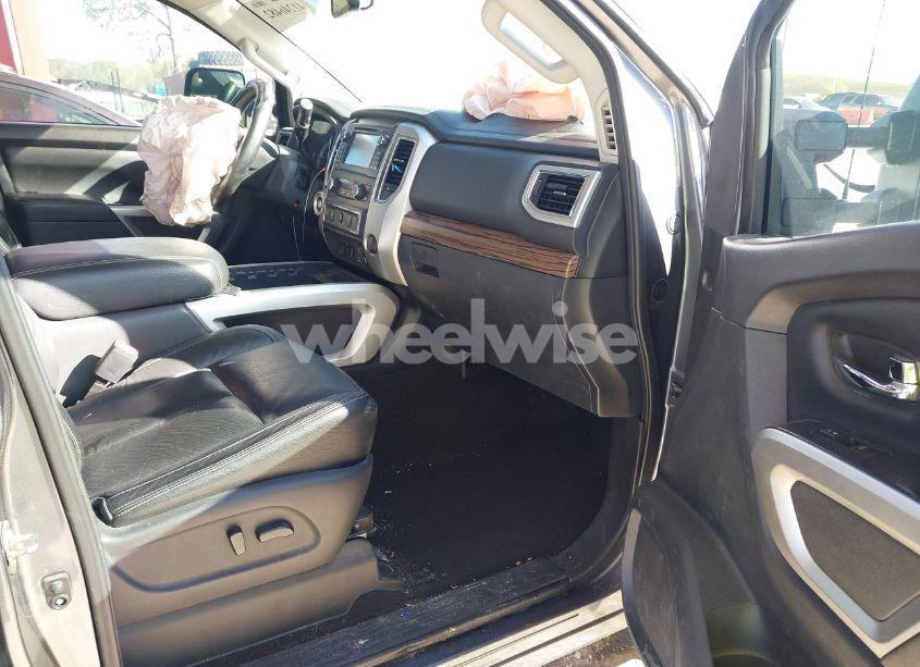 Photo 5 of 2016 Nissan Titan XD SL GAS (VIN 1N6AA1F25GN509480)