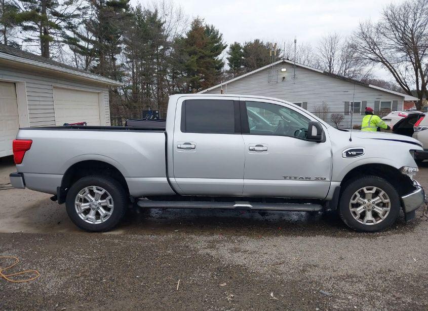 Photo 14 of 2016 Nissan Titan XD PLATINUM RESERVE GAS/PRO-4X GAS/S GAS/SL GAS/SV GAS (VIN 1N6AA1F45GN511232)