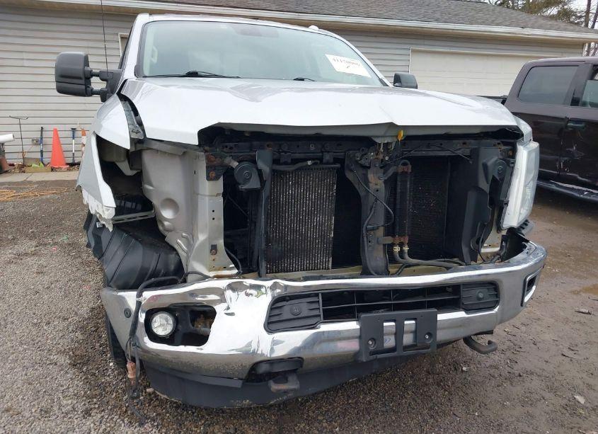 Photo 6 of 2016 Nissan Titan XD PLATINUM RESERVE GAS/PRO-4X GAS/S GAS/SL GAS/SV GAS (VIN 1N6AA1F45GN511232)