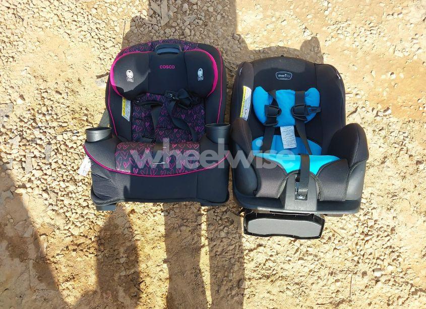 Photo 12 of 2019 Nissan Titan XD SV GAS (VIN 1N6AA1F45KN533014)