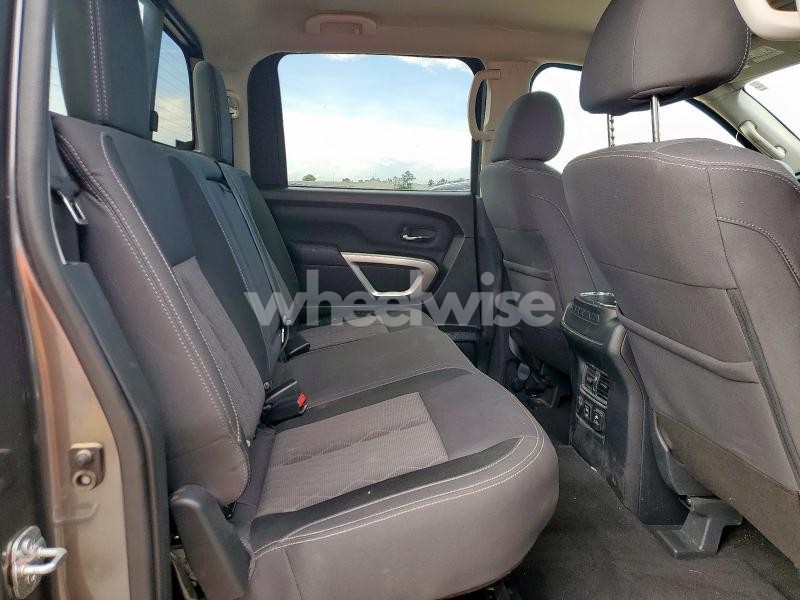 Photo 2 of 2024 NISSAN TITAN XD SV (VIN 1N6AA1FB2RN116782)