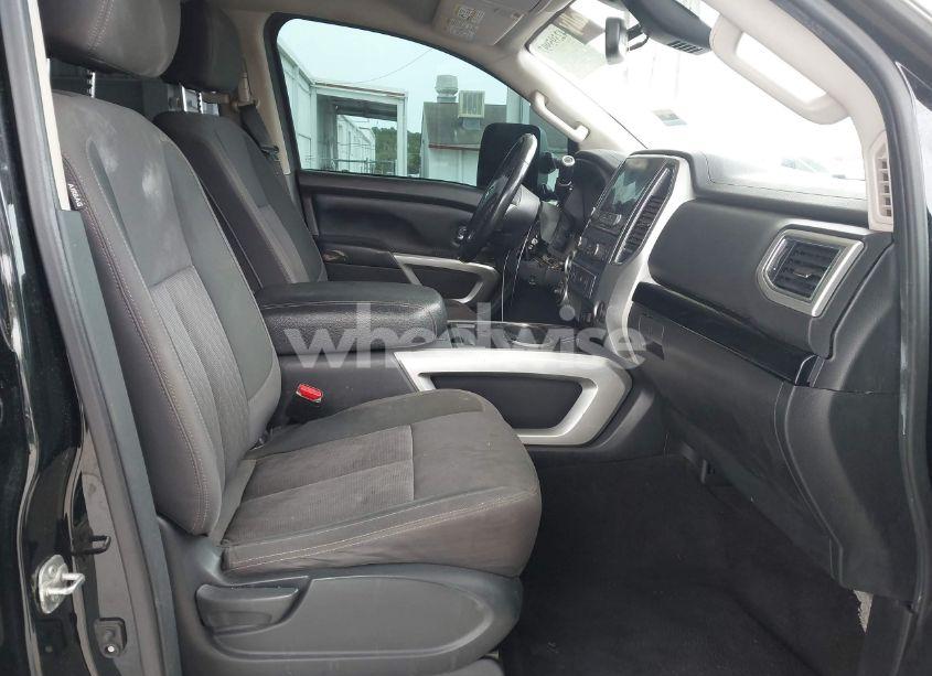 Photo 5 of 2020 Nissan Titan XD SV 4X4 (VIN 1N6AA1FB3LN503641)