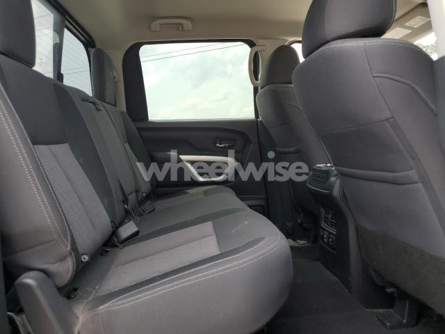 Photo 12 of 2021 NISSAN TITAN XD SV (VIN 1N6AA1FB9MN515679)