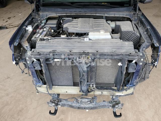 Photo 5 of 2021 NISSAN TITAN XD SV (VIN 1N6AA1FB9MN517769)