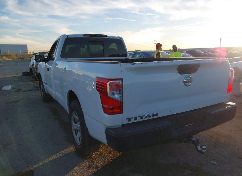 Photo 3 of 2017 Nissan Titan S (VIN 1N6AA1R70HN574309)