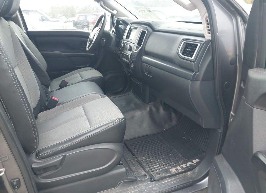 Photo 5 of 2017 Nissan Titan S (VIN 1N6AA1R76HN513546)