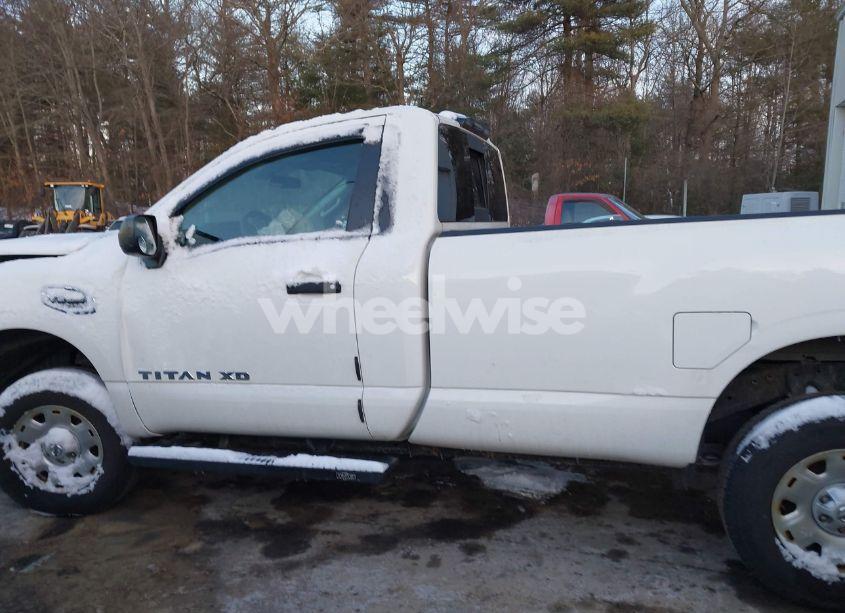 Photo 14 of 2018 Nissan Titan XD S (VIN 1N6AA1RP6JN512676)