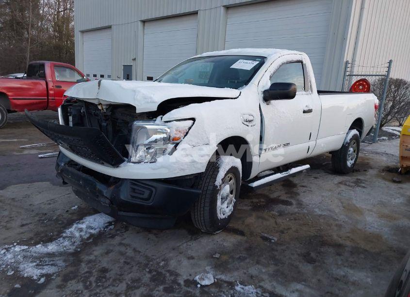 Photo 2 of 2018 Nissan Titan XD S (VIN 1N6AA1RP6JN512676)