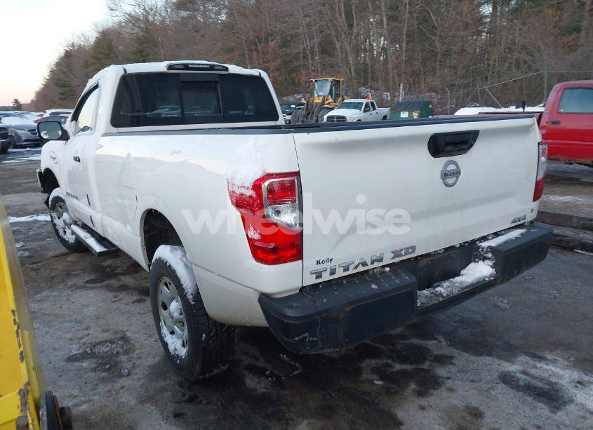 Photo 3 of 2018 Nissan Titan XD S (VIN 1N6AA1RP6JN512676)