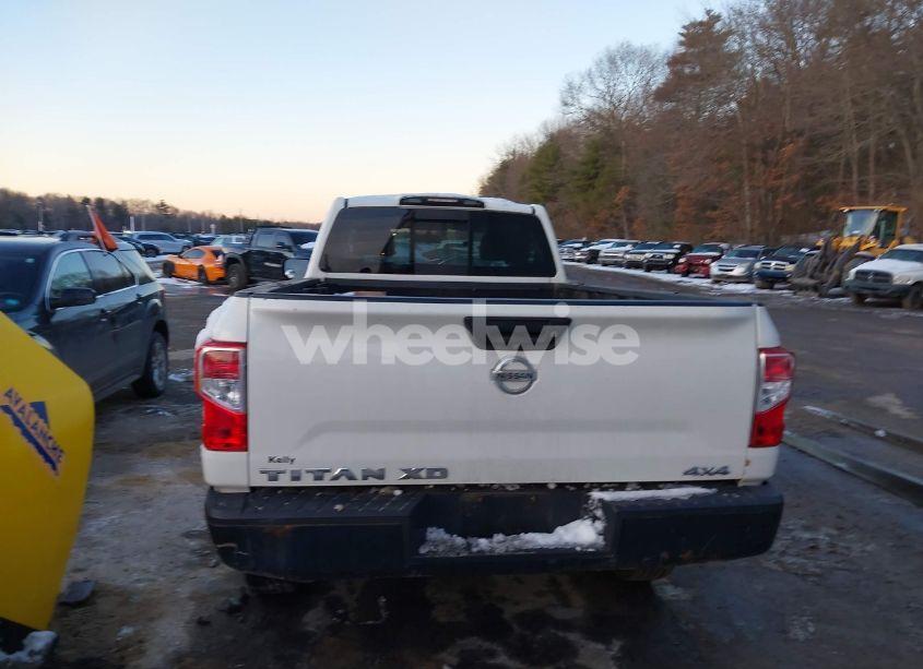 Photo 8 of 2018 Nissan Titan XD S (VIN 1N6AA1RP6JN512676)