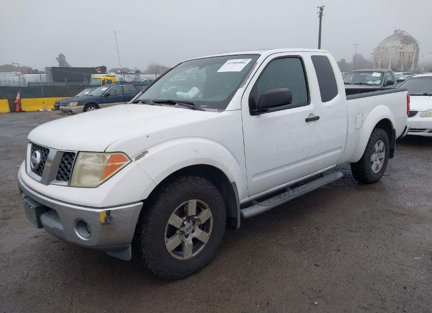 Photo 2 of 2005 Nissan Frontier NISMO OFF ROAD (VIN 1N6AD06U05C436661)