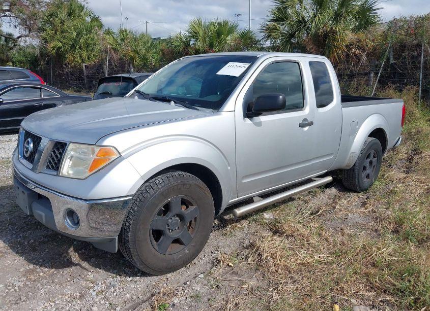 Photo 2 of 2006 Nissan Frontier SE (VIN 1N6AD06U36C445078)